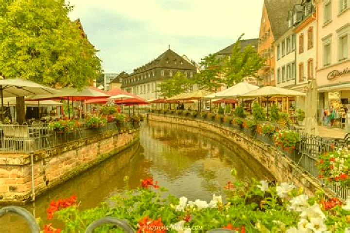 Alice, 22 — Escort in Saarburg, Germany