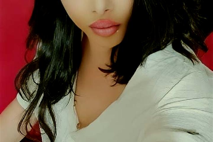 Alice, 22 — Escort in Santa Monica-Cella, Italy