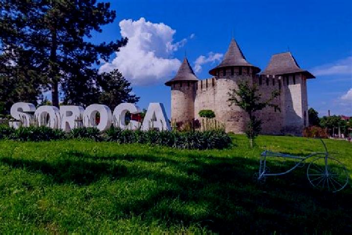 Alice, 22 — Escort in Soroca, Moldova