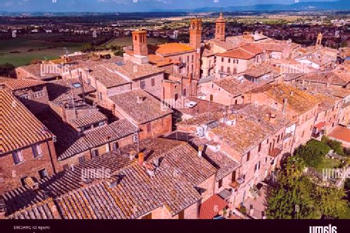 Alice, 22 — Escort in Torrita di Siena, Italy
