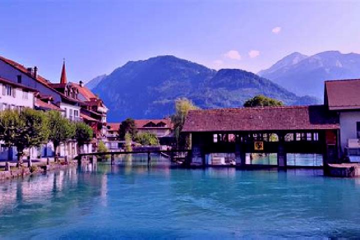 Alice, 22 — Escort in Unterseen, Switzerland