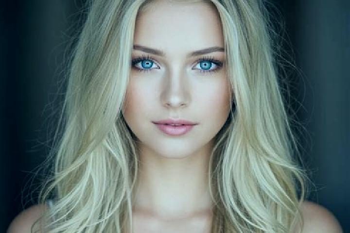 Alice, 23, a blonde dark-eyed mixed companion based in Al Lusayli. Offering Erotic Massage, Prostate Massage, Overnight. Available for incall and outcall, da...
