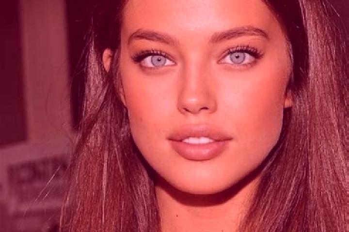 Alice, 23, a chestnut green-eyed caucasian companion based in Montevago. Offering Party Girl, Couples, Striptease. Available for incall and outcall, day and ...