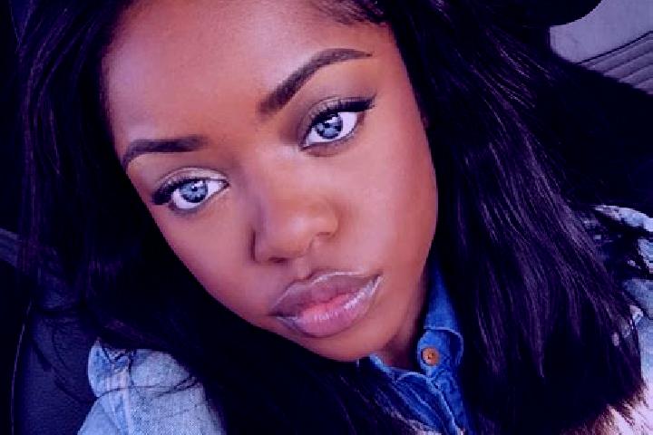 Alice, 23, a red blue-eyed ebony companion based in Manwal. Offering Party Girl, BDSM, Striptease, GFE. Available for incall and outcall, overnight bookings ...