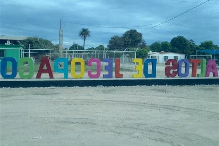 Alice, 23 — Escort in Altos de Jecopaco, Mexico
