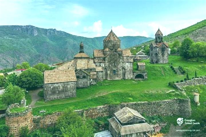 Alice, 23 — Escort in Aragats, Armenia