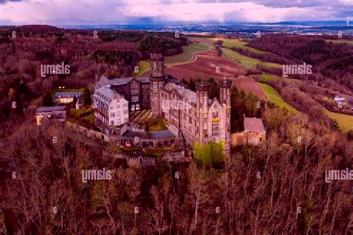 Alice, 23 — Escort in Balduinstein, Germany