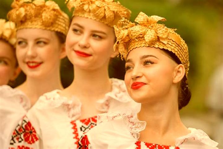 Alice, 23 — Escort in Kobryn, Belarus