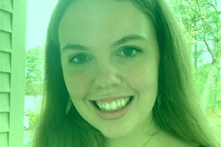Alice, 23 — Escort in Raynham Center, United States