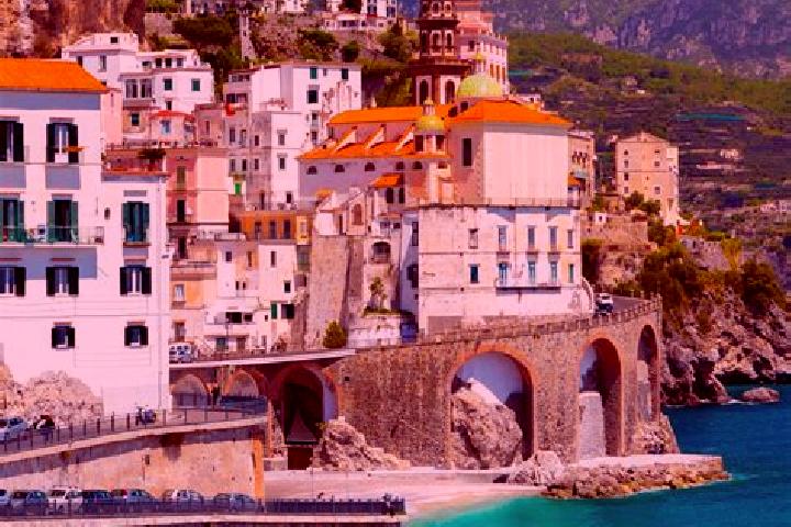 Alice, 23 — Escort in San Bassano, Italy