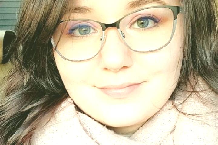 Alice, 23 — Escort in Staunton, United States