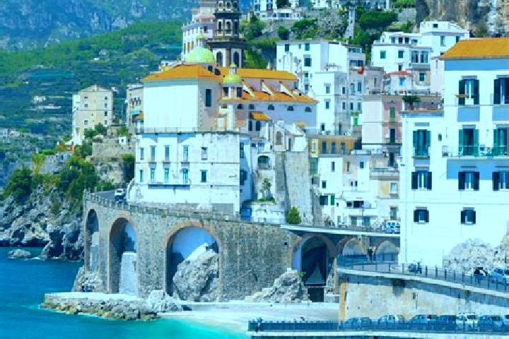 Alice, 23 — Escort in Trebbio, Italy