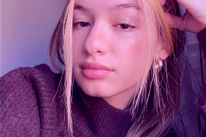 Alice, 24, a blonde brown-eyed caucasian companion based in Akat Amnuai. Offering Erotic Massage, Couples, BDSM, GFE, 69. Available for incall and outcall, d...