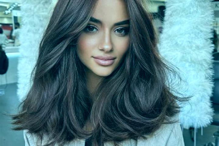 Alice, 24, a chestnut brown-eyed latina companion based in Eastern Hillsides. Offering Tantra, Dinner Date. Available for incall and outcall, overnight booki...