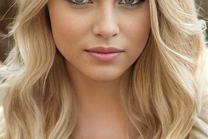 Alice, 24, a dark blonde grey-eyed ebony companion based in Garbsen-Mitte. Offering Deep French Kissing, A-Level, 69, Party Girl. Available for incall and ou...