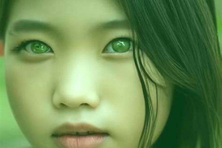 Alice, 24, a red green-eyed asian companion based in Xunhe. Offering BDSM, Domination, Party Girl, Deep French Kissing, 69. Available for incall and outcall,...