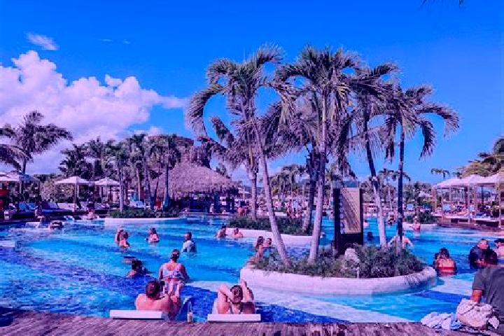 Alice, 24 — Escort in El Puerto, Dominican Republic