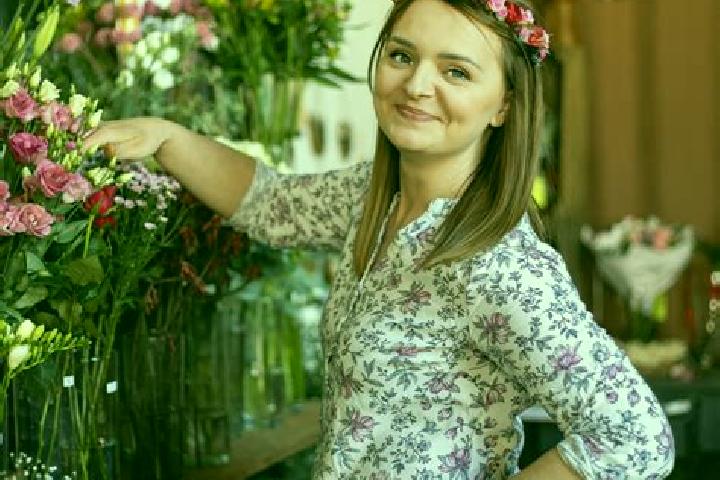 Alice, 24 — Escort in Ostrowy Tuszowskie, Poland