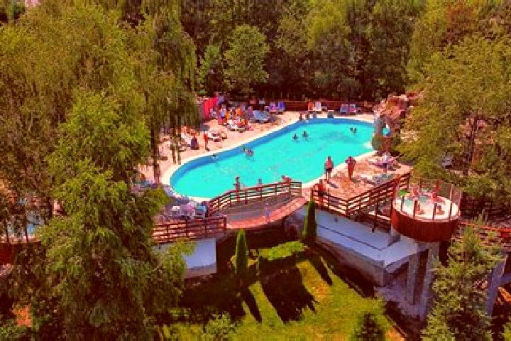 Alice, 24 — Escort in Saldabagiu de Munte, Romania