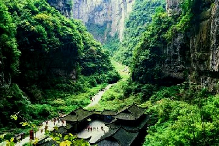 Alice, 24 — Escort in Wulong, China