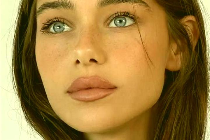 Alice, 25, a brunette brown-eyed indian companion based in Codrongianos. Offering Massage, Couples, A-Level. Available for incall and outcall, overnight book...