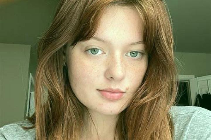 Alice, 25, a red hazel-eyed slavic companion based in Burrington. Offering Duos, Erotic Massage, OWO, Tantra. Available for incall and outcall, day and eveni...