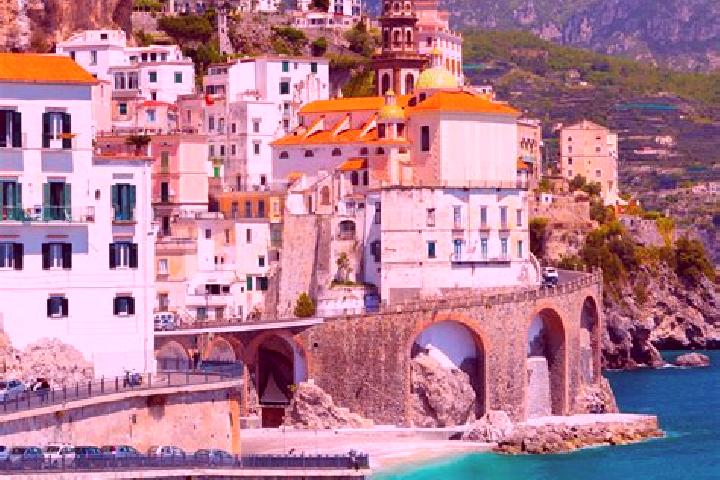 Alice, 25 — Escort in Capo Mazzo, Italy