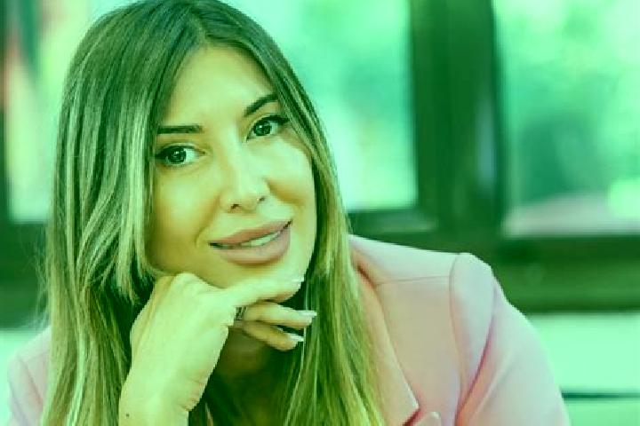 Alice, 25 — Escort in Ghioca, Romania