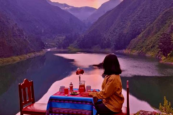 Alice, 25 — Escort in Laraos, Peru