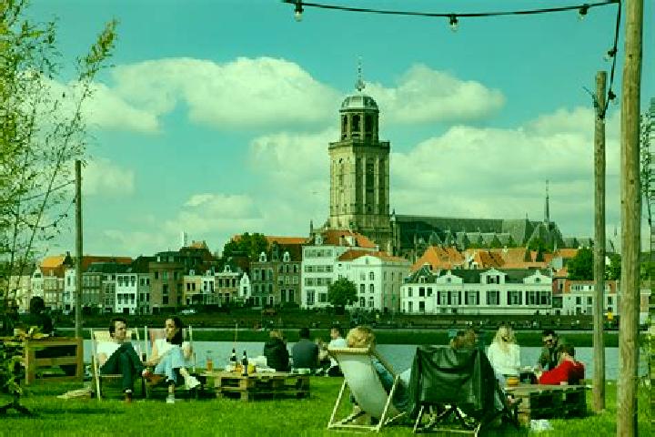 Alice, 25 — Escort in Wilp, Netherlands