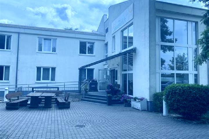 Alice, 25 — Escort in Wolferode, Germany