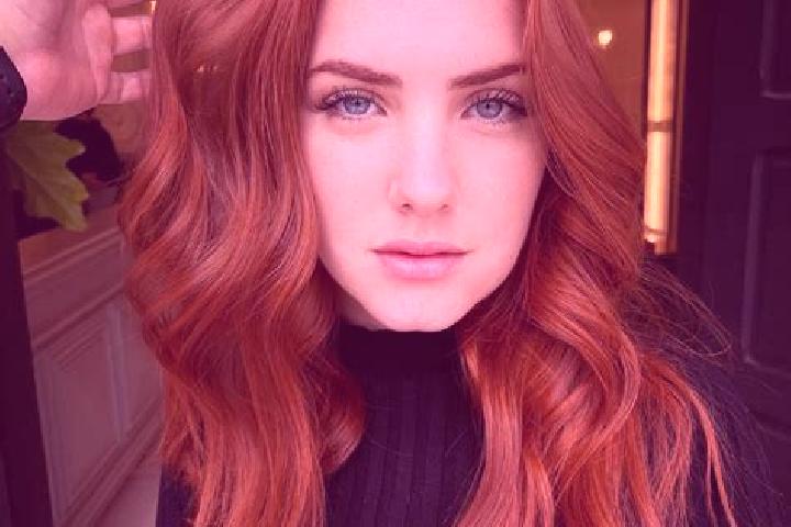 Alice, 26, a auburn blue-eyed middle eastern companion based in North Lauderdale. Offering Prostate Massage, Party Girl, Fetish, Dinner Date. Available for i...