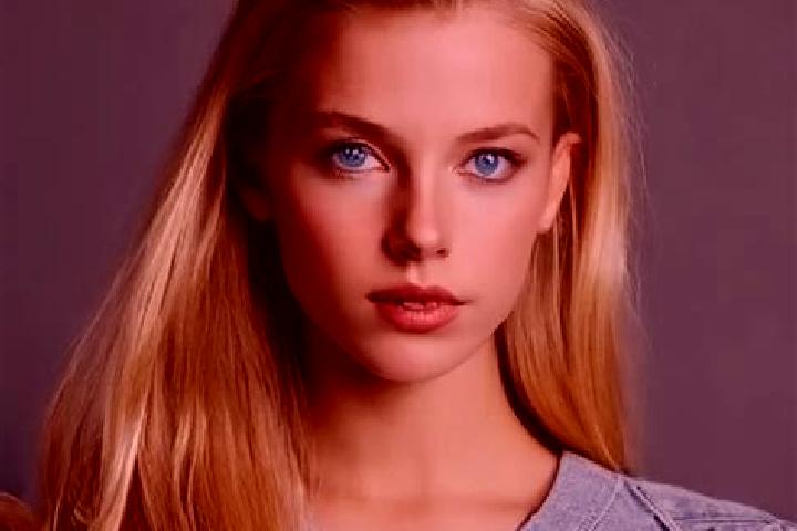 Alice, 26, a blonde grey-eyed mixed companion based in Ponnamaravati. Offering OWO, Fetish, Tantra. Available for incall and outcall, day and evening dates.
