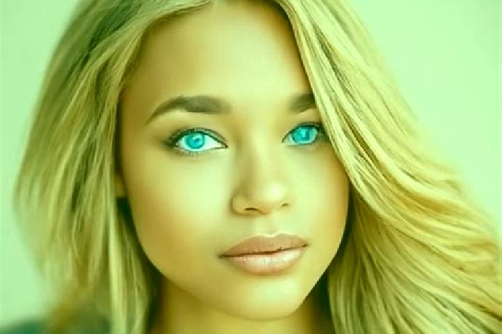 Alice, 26, a dark blonde blue-eyed latina companion based in Cogne. Offering Massage, A-Level, Tantra. Available for incall and outcall, overnight bookings a...