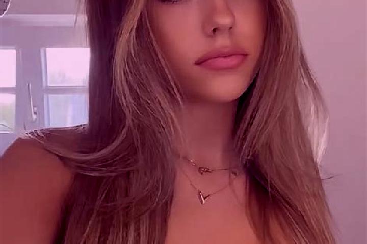 Alice, 26, a dark blonde brown-eyed caucasian companion based in Chatipan. Offering Party Girl, Dinner Date, CIM, A-Level. Available for incall and outcall, ...