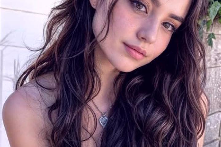 Alice, 26, a red hazel-eyed middle eastern companion based in Ban Vangtat-Kang. Offering Erotic Massage, Girlfriend Experience, OWO. Available for incall and...