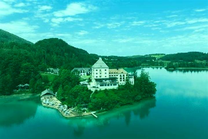 Alice, 26 — Escort in Fuschl am See, Austria
