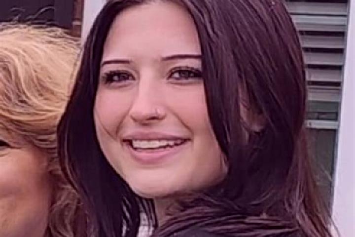 Alice, 26 — Escort in Gooding, United States