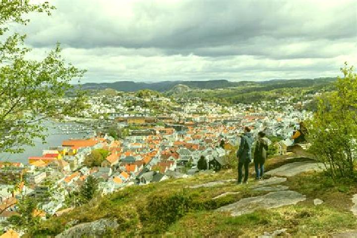 Alice, 26 — Escort in Mysen, Norway