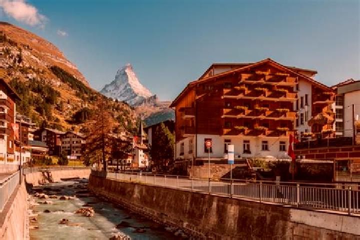 Alice, 26 — Escort in Pfeffikon, Switzerland