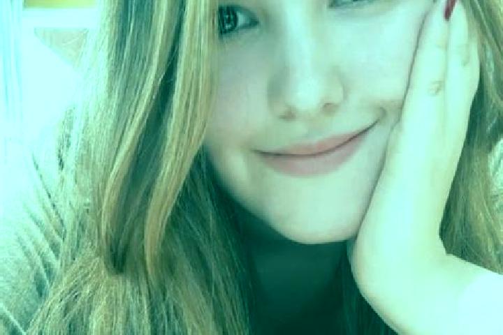 Alice, 26 — Escort in San Pedro del Arroyo, Spain