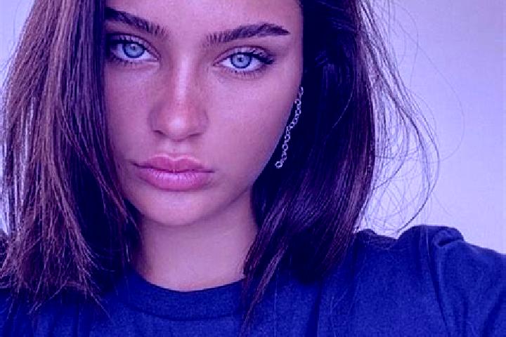 Alice, 27, a brunette blue-eyed slavic companion based in Putukrejo. Offering Roleplay, Dinner Date, Overnight. Available for incall and outcall, day and eve...