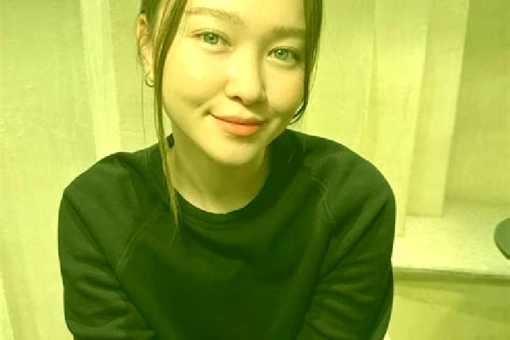 Alice, 27, a chestnut blue-eyed asian companion based in Jiangcun. Offering A-Level, Duos, Dinner Date. Available for incall and outcall, overnight bookings ...