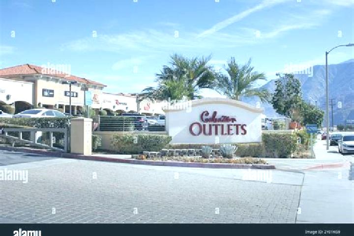 Alice, 27 — Escort in Cabazon, United States