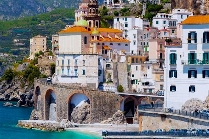 Alice, 27 — Escort in Cosniga-Zoppe, Italy