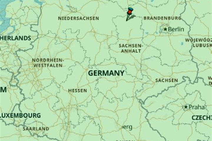Alice, 27 — Escort in Kleinau, Germany