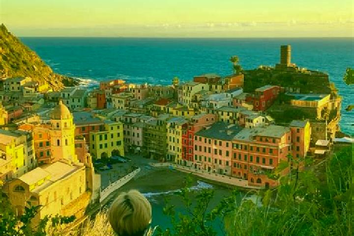 Alice, 27 — Escort in Marco, Italy