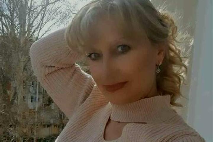 Alice, 27 — Escort in Naila, Germany