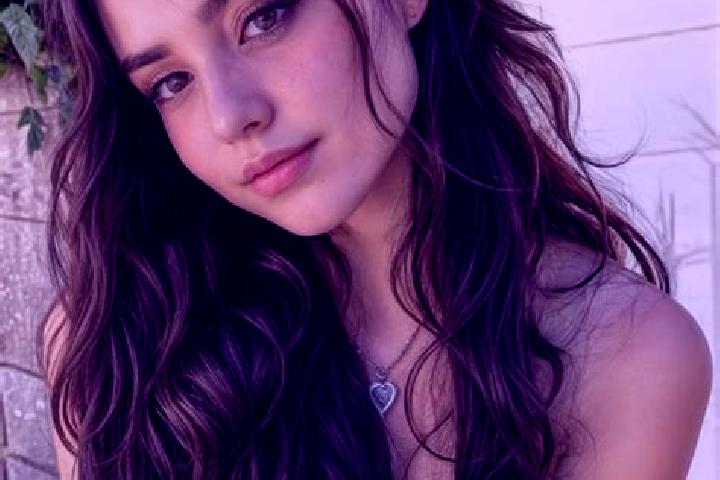 Alice, 28, a auburn amber-eyed middle eastern companion based in Djoutou. Offering Roleplay, Duos, Striptease, Tantra. Available for incall and outcall, over...