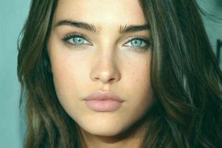 Alice, 28, a black brown-eyed european companion based in Plouider. Offering CIM, Deep French Kissing, A-Level. Available for incall and outcall, overnight b...